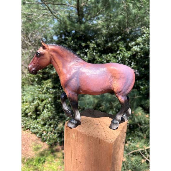 Breyer Horse - Picture 3 of 5